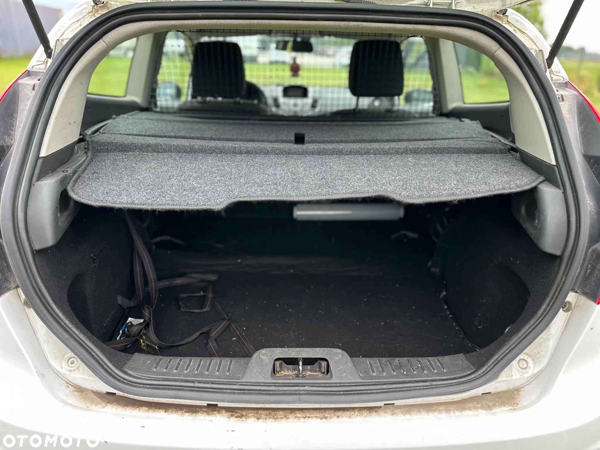 Ford FIESTA VAN - 10