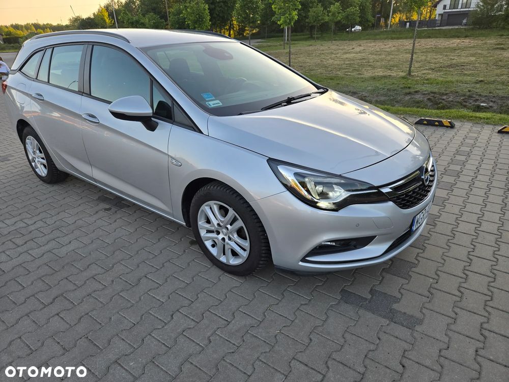 Opel Astra - 4