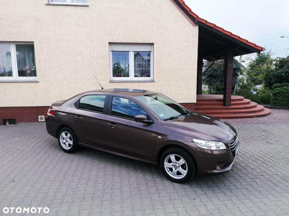 Peugeot 301 - 8