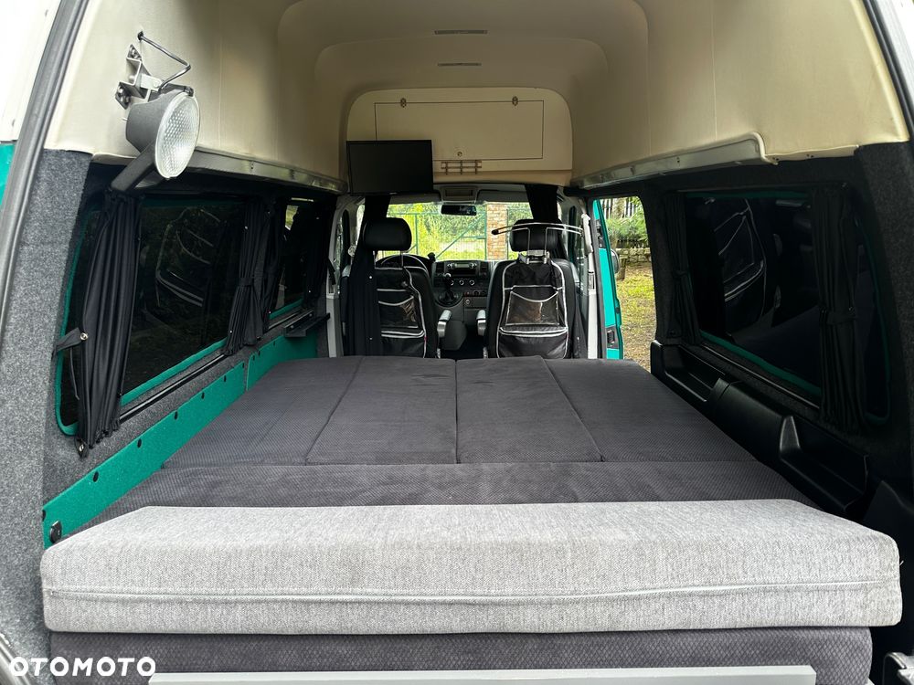 Volkswagen Transporter - 16