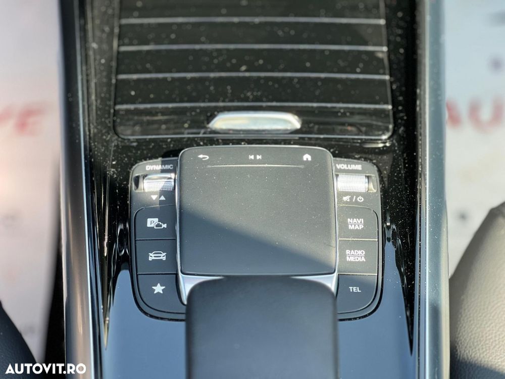 Mercedes-Benz GLA - 18