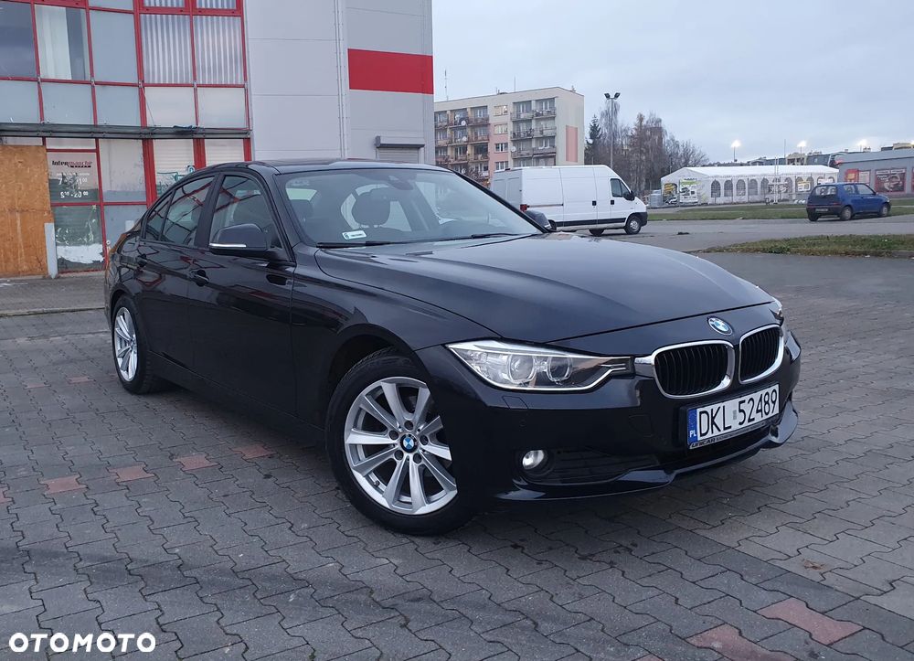 BMW Seria 3 318d DPF - 1