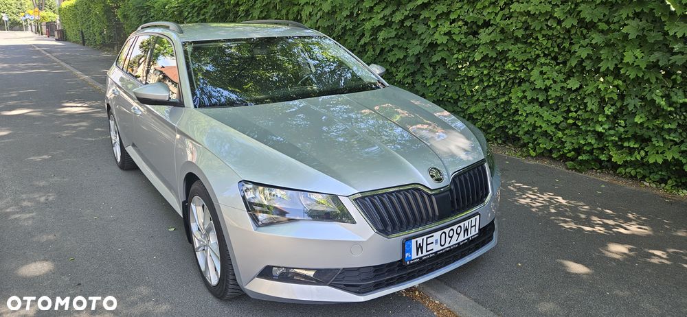 Skoda Superb 2.0 TDI Ambition DSG7 - 2