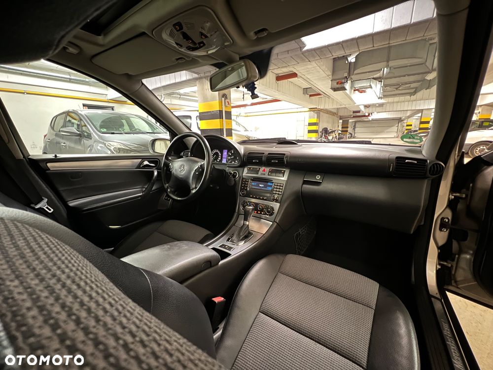 Mercedes-Benz Klasa C - 22