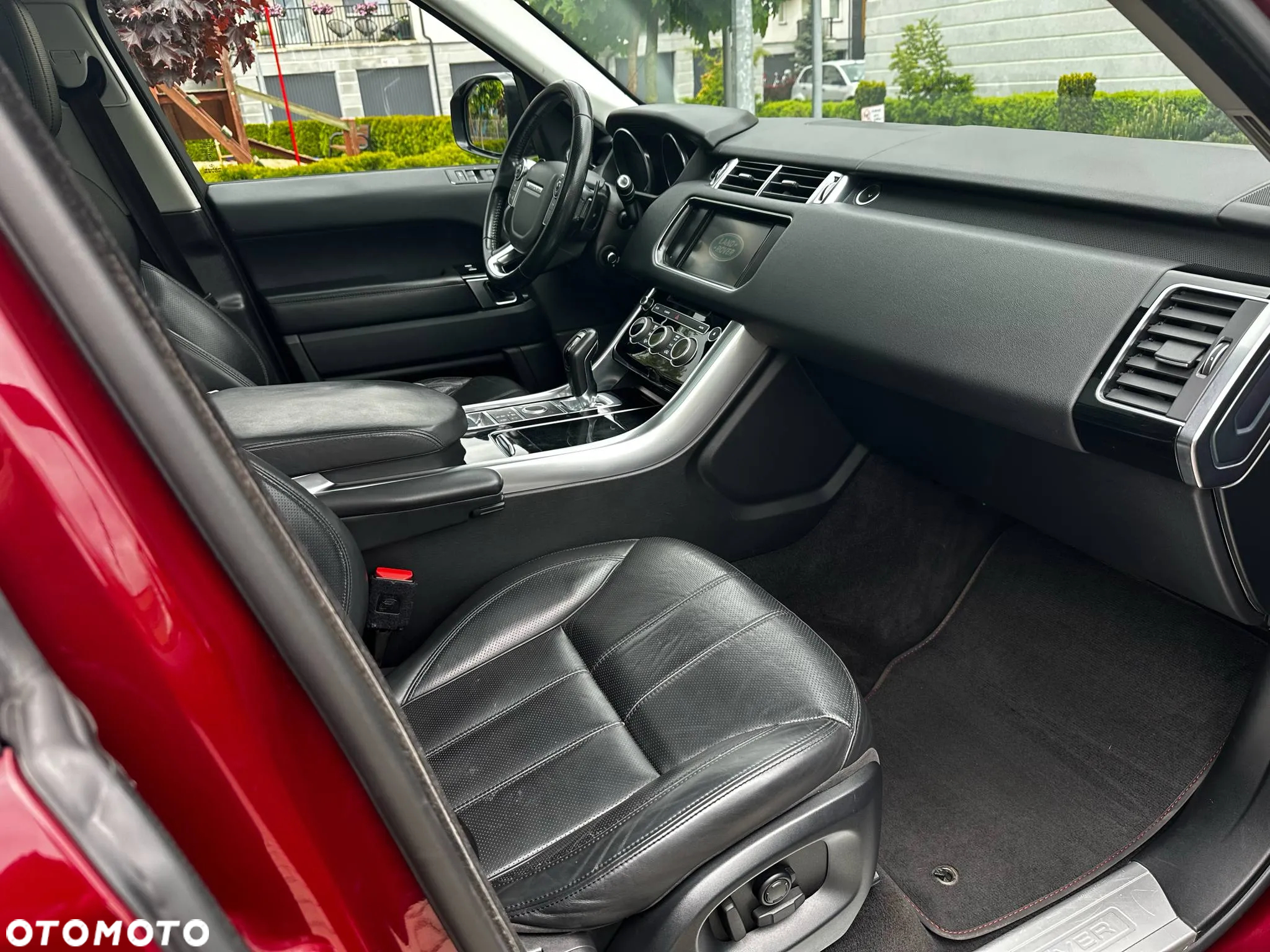 Land Rover Range Rover Sport D250 (SDV6) HSE - 9