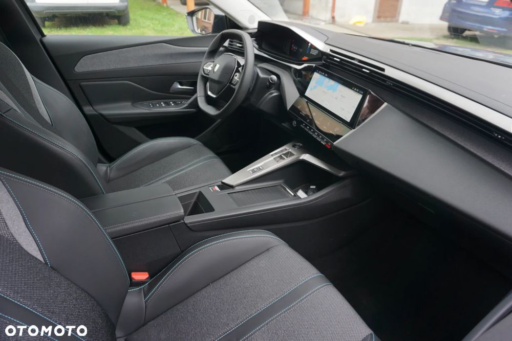 Peugeot 308 1.2 mHEV Allure S&S e-DCS6 - 36