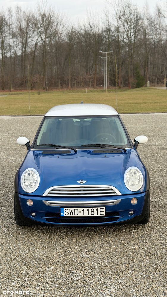 MINI Cooper Sidewalk - 2