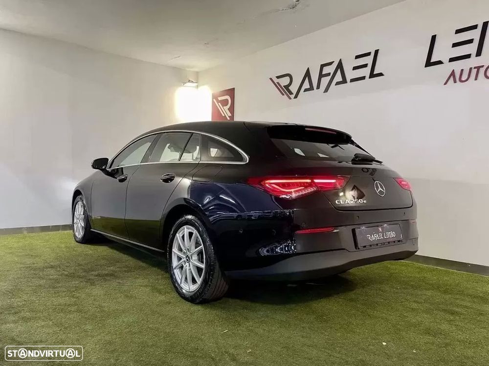 Mercedes-Benz CLA 250 e Shooting Brake Style Plus — fotografia 9