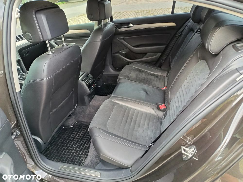 Volkswagen Passat 1.8 TSI BMT Highline DSG - 17