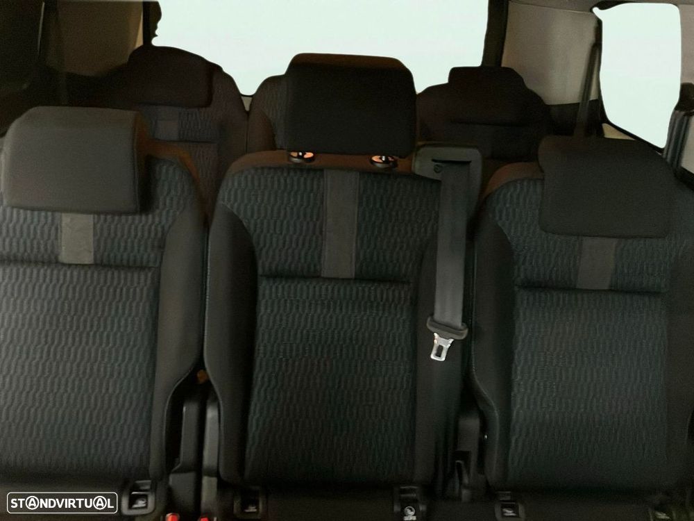 Peugeot Traveller - 15