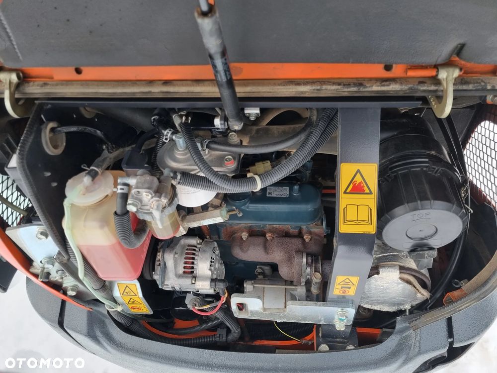 Kubota KX016-4 Koparka Gąsienicowa 2 tony. DEKRA aktualna do 2026r. Rozsuwane Hydr. podwozie! Sprowadzona z Norwegii! Zero luzów i wycieków. Maszyna jak Nowa z Salonu! 2017rok. Pełna Dokumentacja. Gąsienice bez zużycia! Łyżka Skarpowa Nowa! Szybkozłącze! Okazja Tanio! Dodatkowa Linia Hydr. na młot i wiertnice - 18