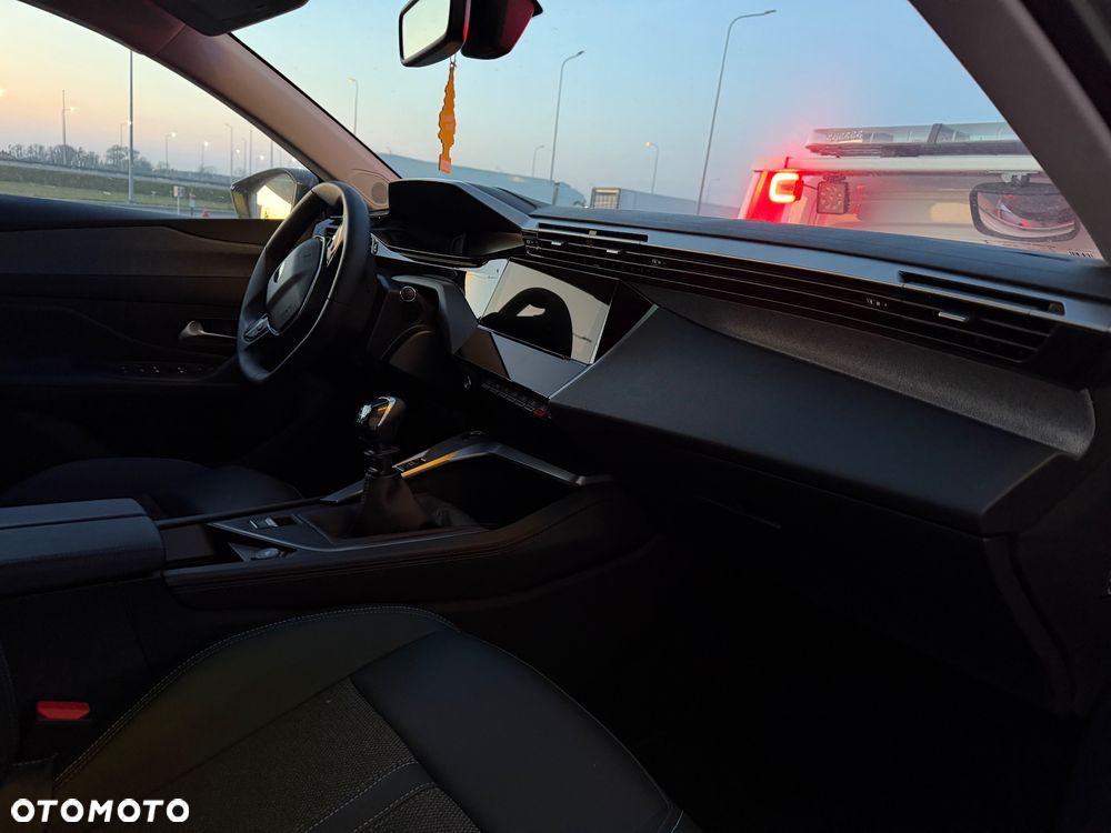 Peugeot 308 PureTech 130 Allure Pack - 11