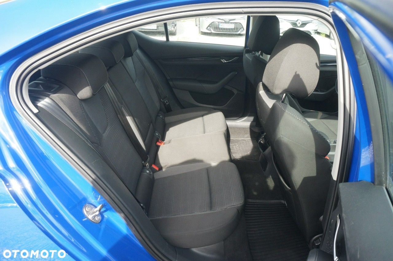 Skoda Octavia 2.0 TDI Ambition - 25
