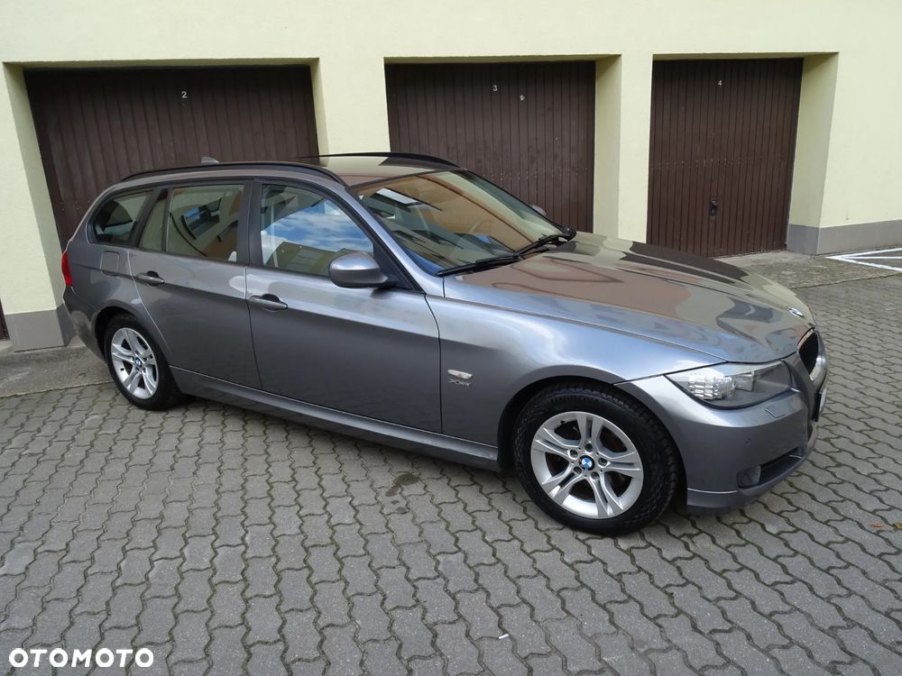 BMW Seria 3 320d xDrive DPF Touring Edition Fleet Lifestyle - 23