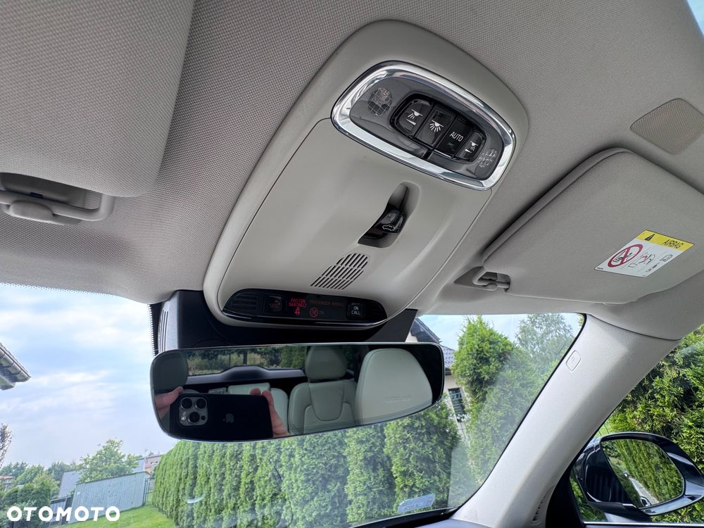 Volvo XC 90 - 34