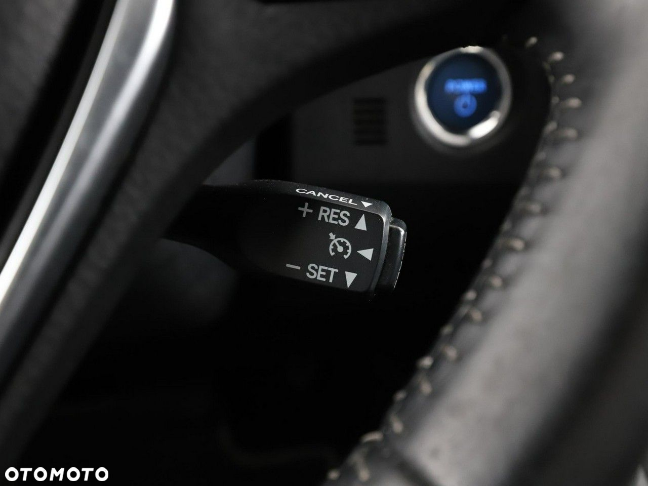 Toyota Auris 1.8 VVT-i Hybrid Automatik Edition - 28