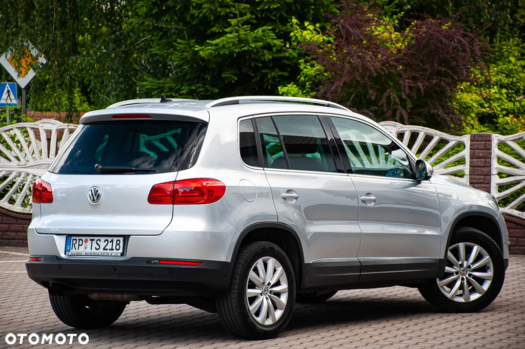 Volkswagen Tiguan 1.4 TSI BlueMotion Technology Lounge Sport & Style - 4