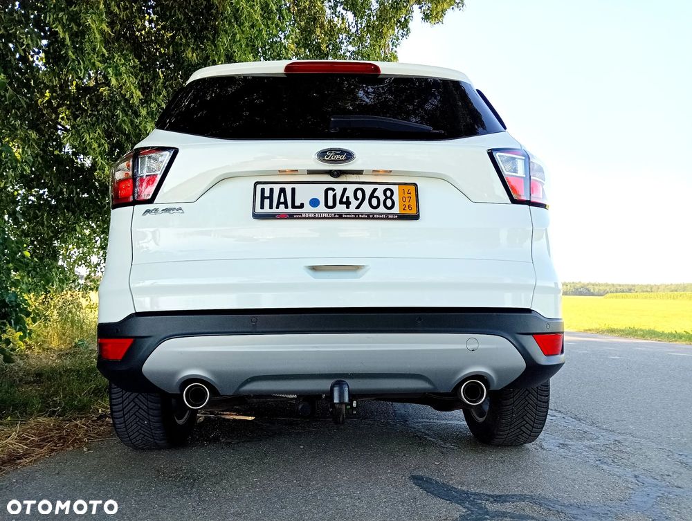 Ford Kuga 2.0 TDCi 2x4 Titanium - 11