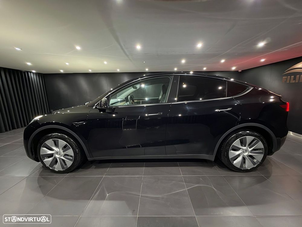 Tesla Model Y Standard - 4