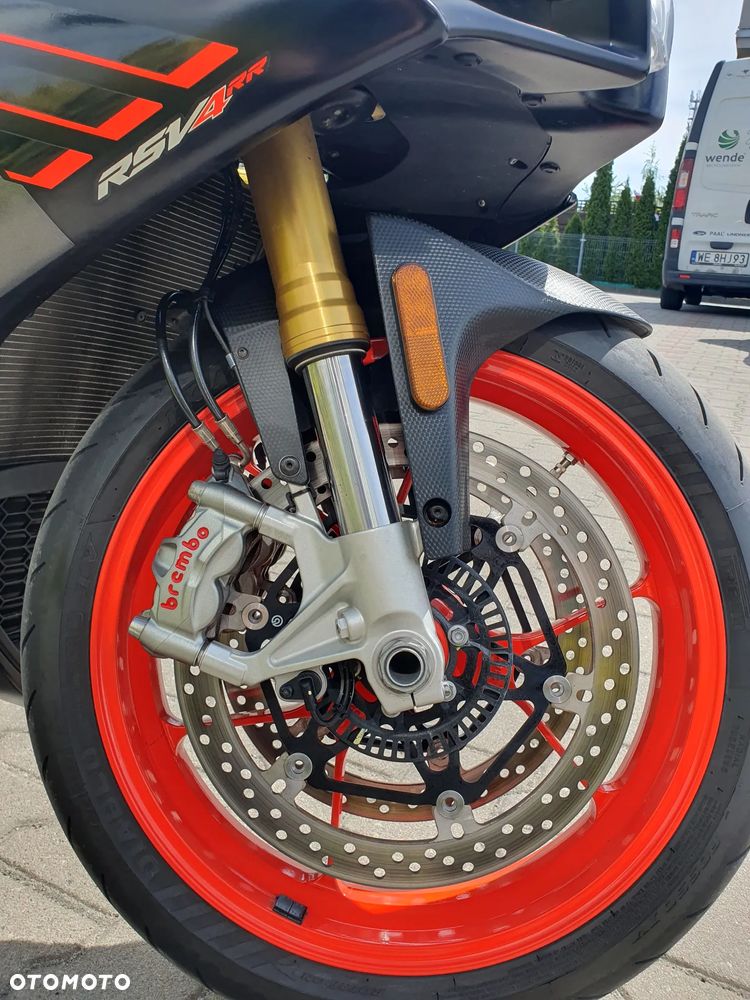 Aprilia RSV - 25
