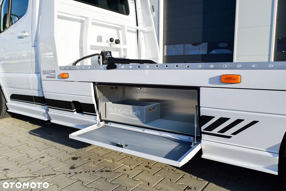 Mercedes-Benz Sprinter 319 - 7