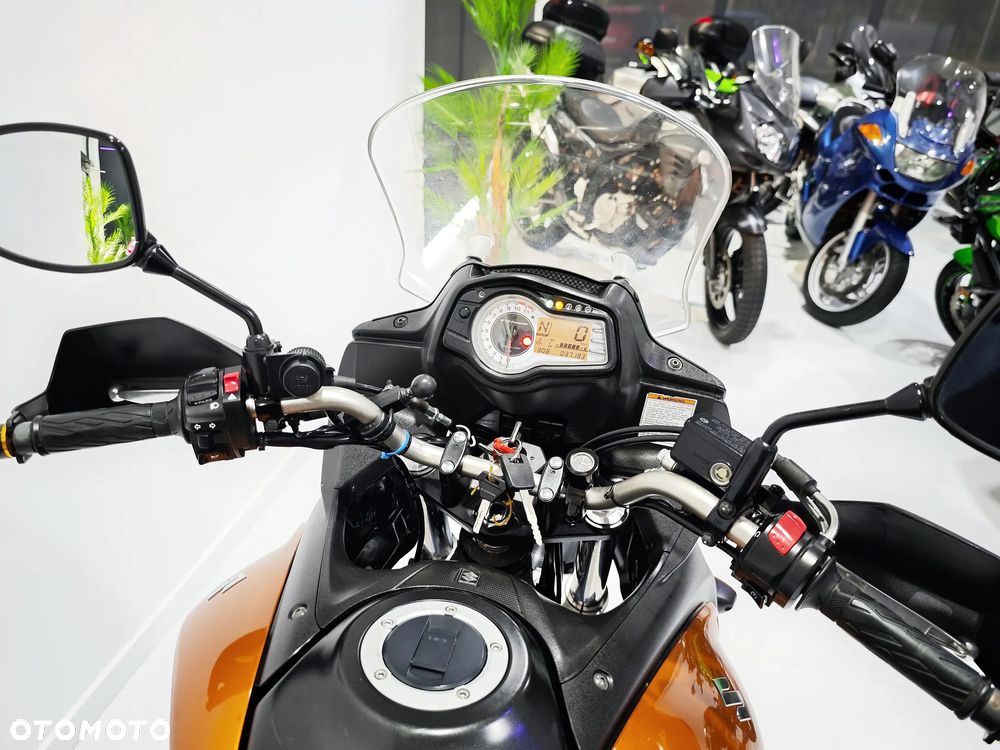 Suzuki V-STROM - 6