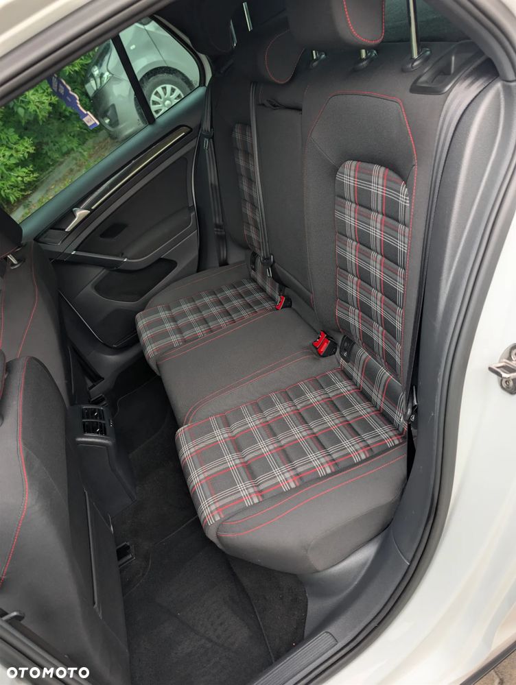 Volkswagen Golf 2.0 TSI BMT GTI - 17