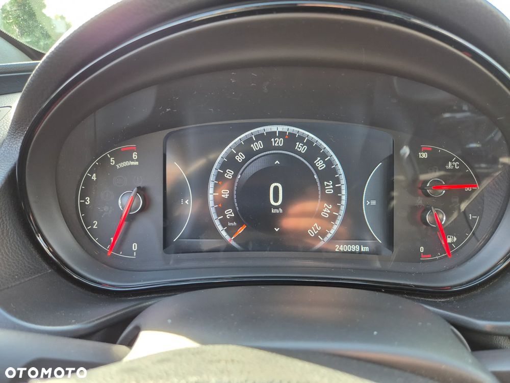 Opel Insignia 2.0 CDTI Cosmo S&S - 12