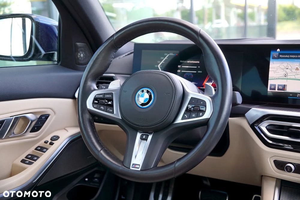 BMW Seria 3 330e PHEV M Sport - 31