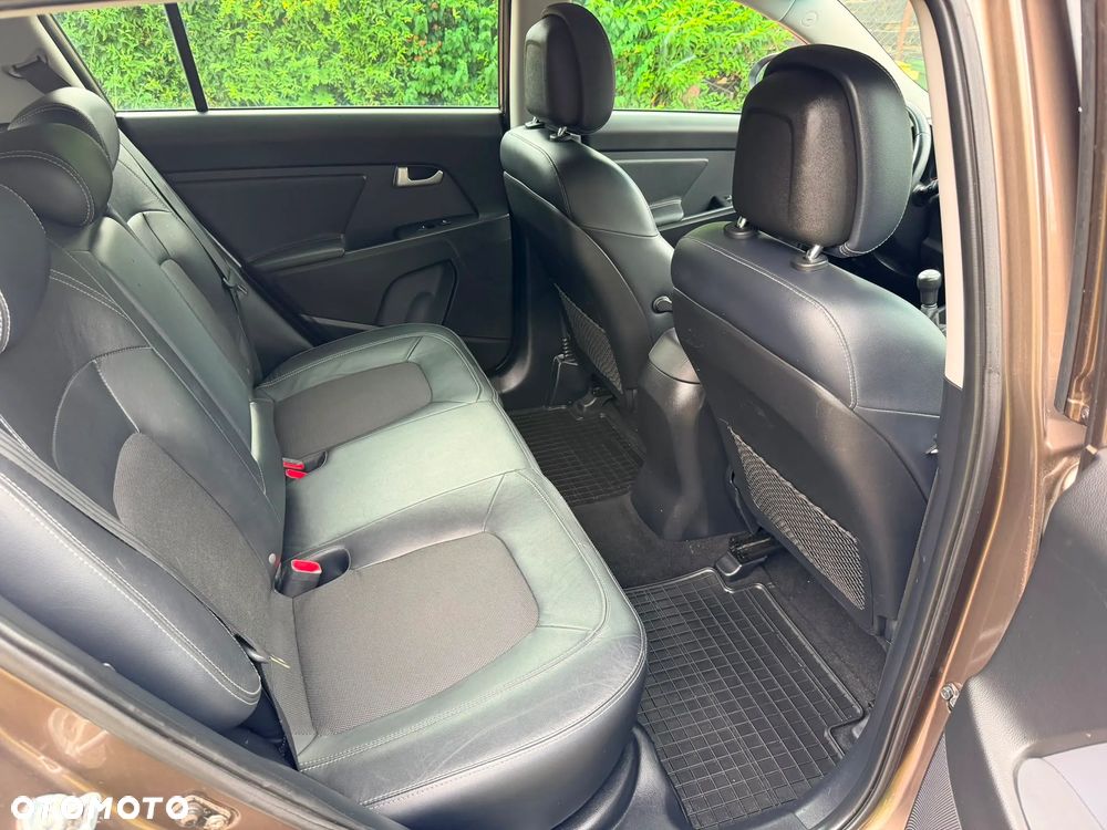 Kia Sportage 2.0 CVVT 4WD Vision - 19