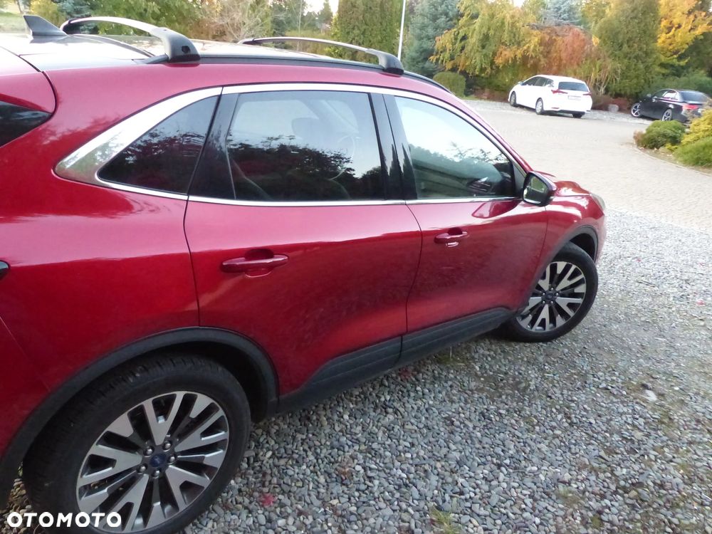 Ford Escape 2.0 EcoBoost AWD Titanium - 11