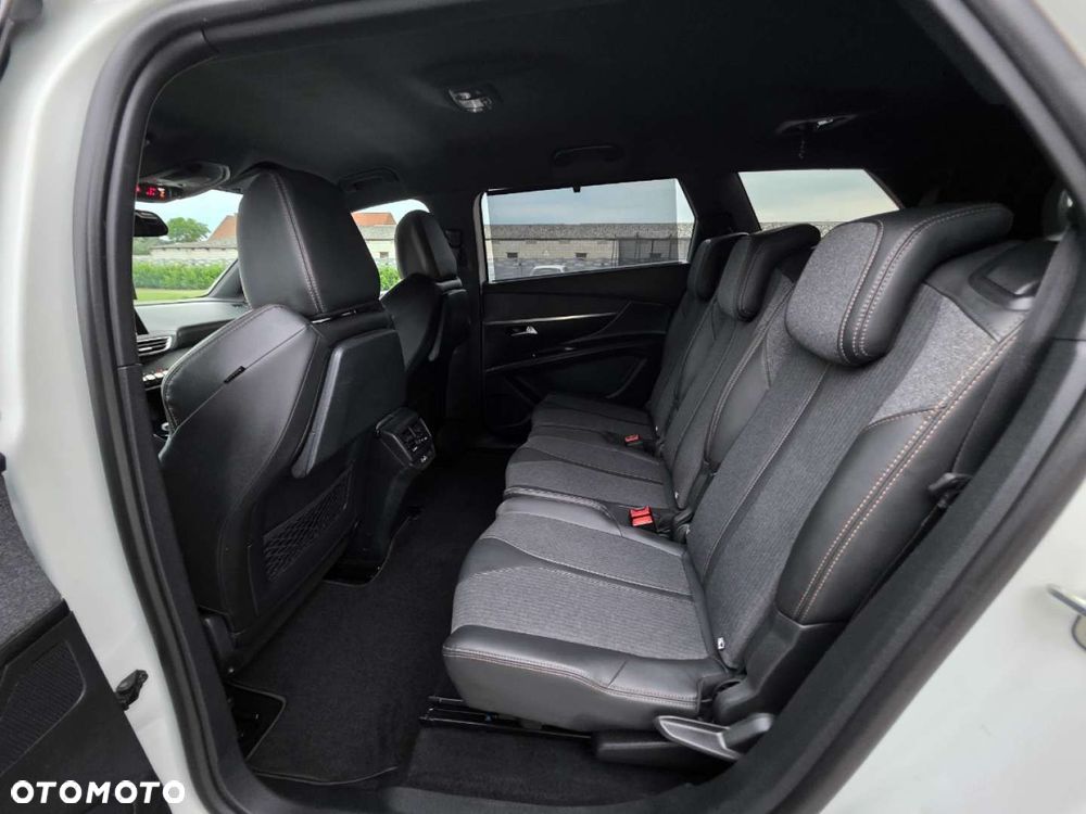 Peugeot 5008 - 17
