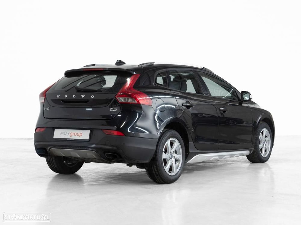 Volvo V40 Cross Country - 3