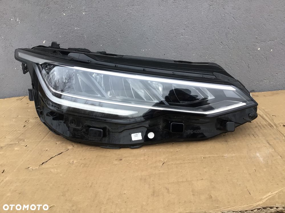 Lampa przednia prawa VW Golf lllV 8 Lift 5H1 - 1