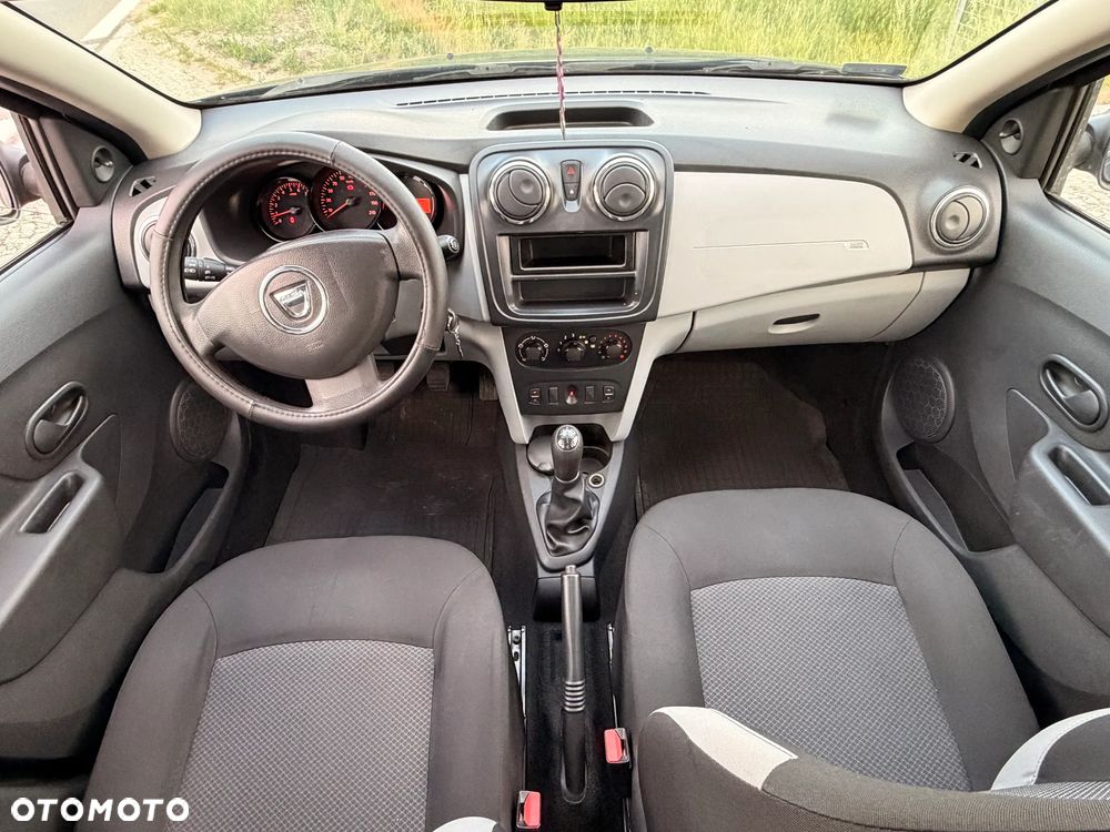 Dacia Sandero 1.2 16V Story - 11
