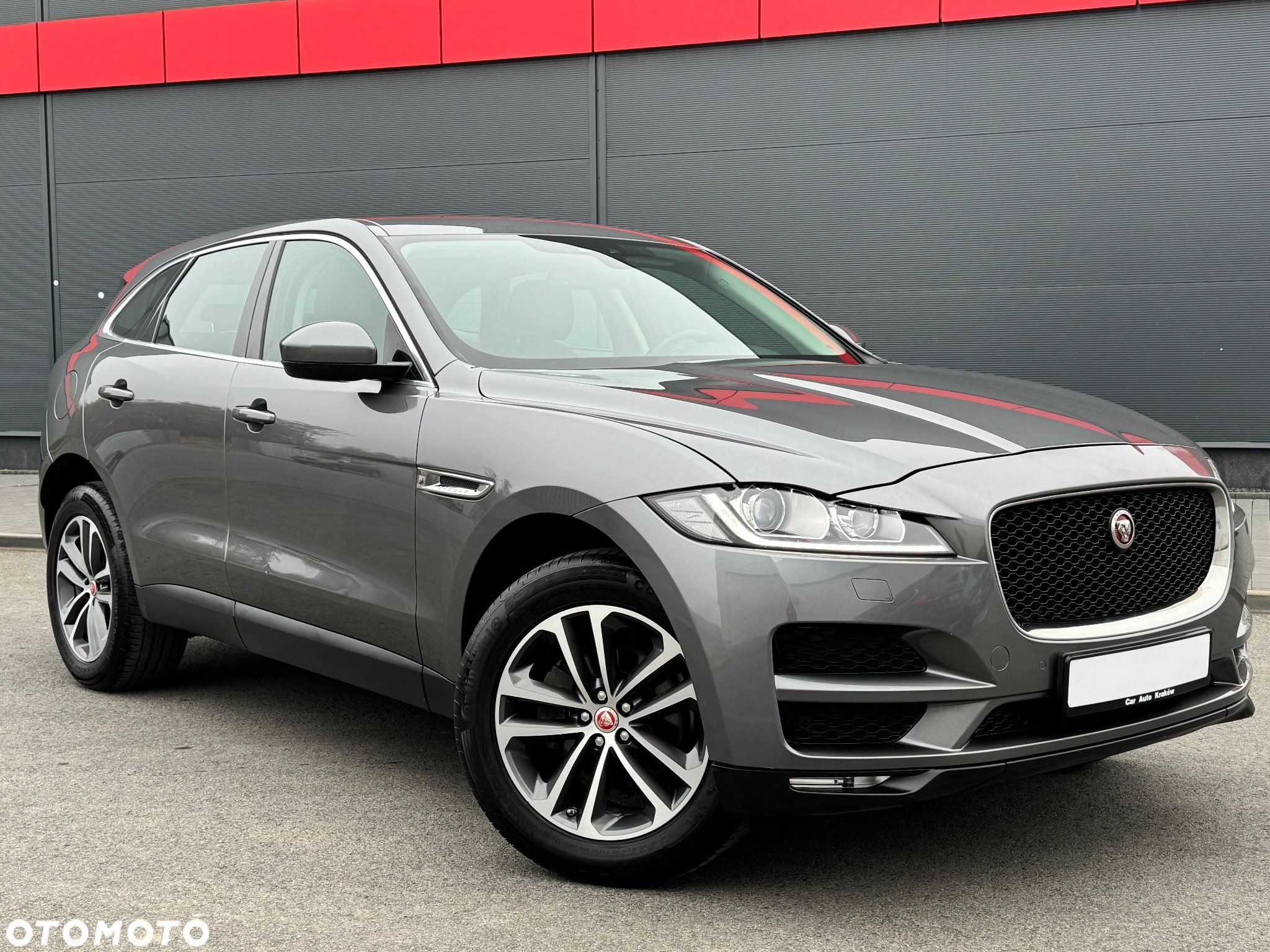 Jaguar F-Pace 2.0 i4D AWD Prestige - 2