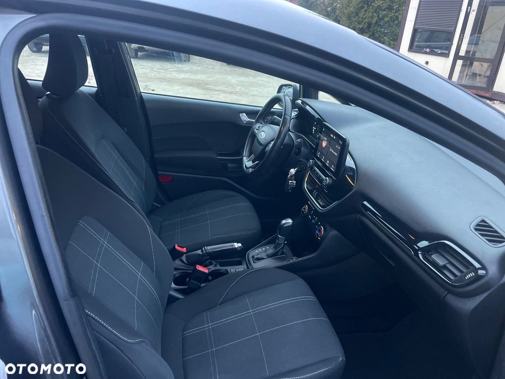 Ford Fiesta - 24