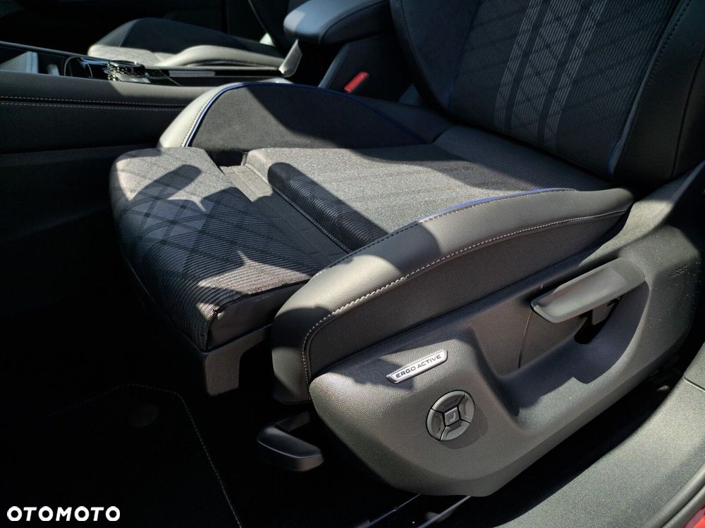 Volkswagen Tiguan - 23