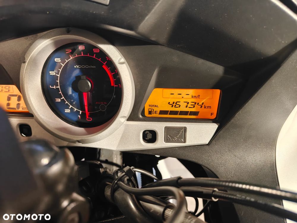 Honda CBF - 2