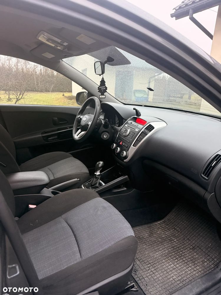 Kia Ceed 1.4 CVVT Attract - 7