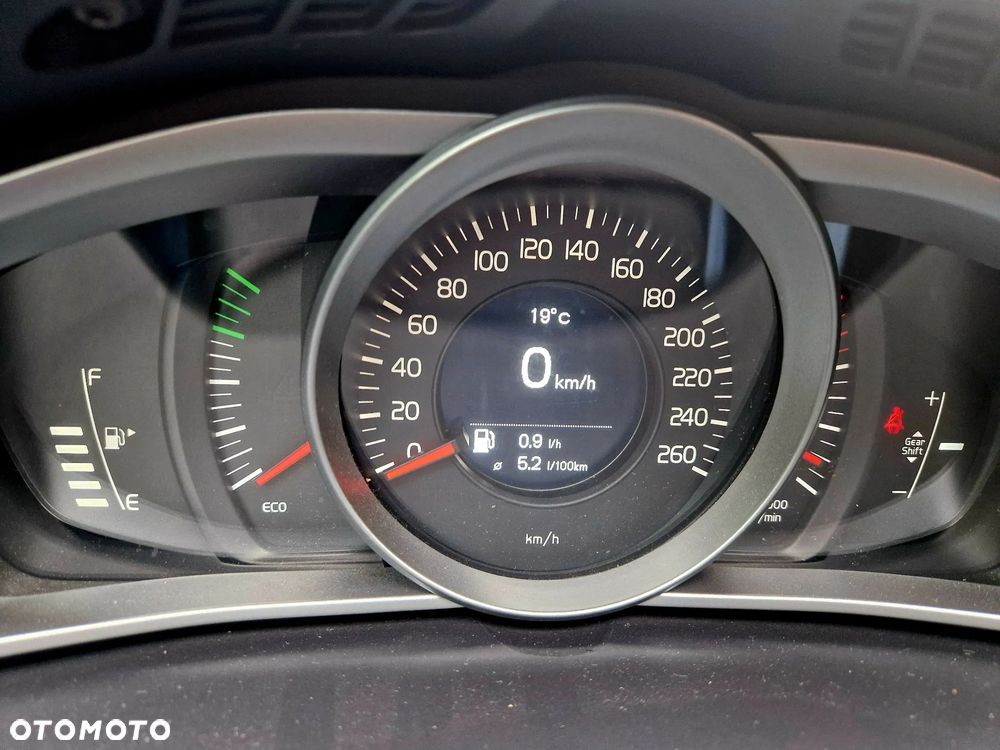 Volvo V40 D2 - 8