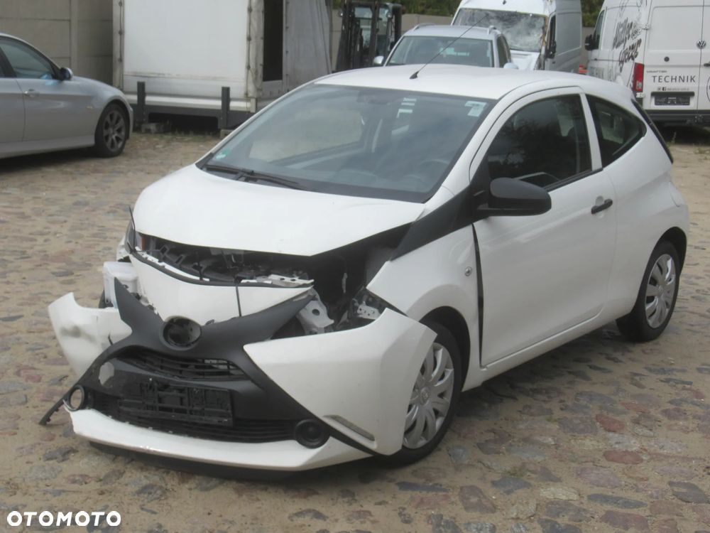 Toyota Aygo 1.0 VVT-i Sprint EU6 - 11