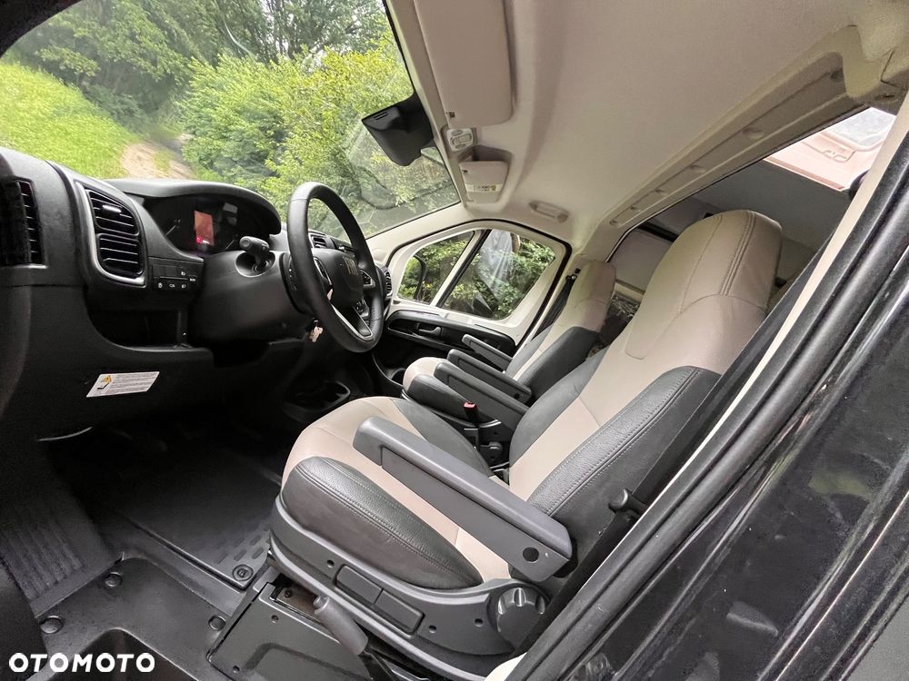 Fiat Adria SunLiving V 60SP - 21