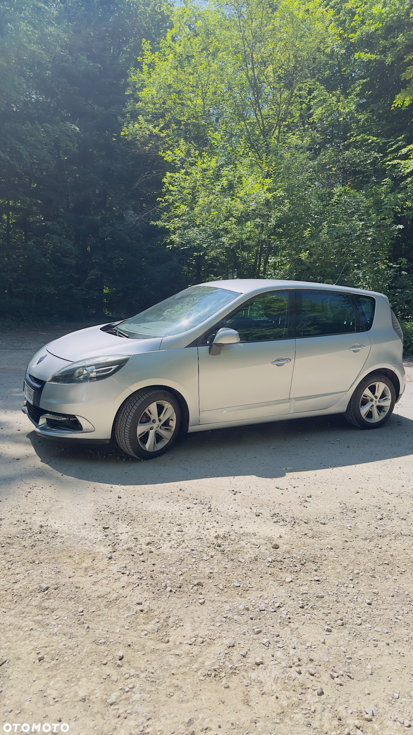 Renault Scenic 2.0 16V Privilege X-Tronic CVT - 3