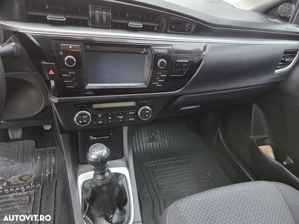 Toyota Corolla 1.6 Valvematic Luna - 6