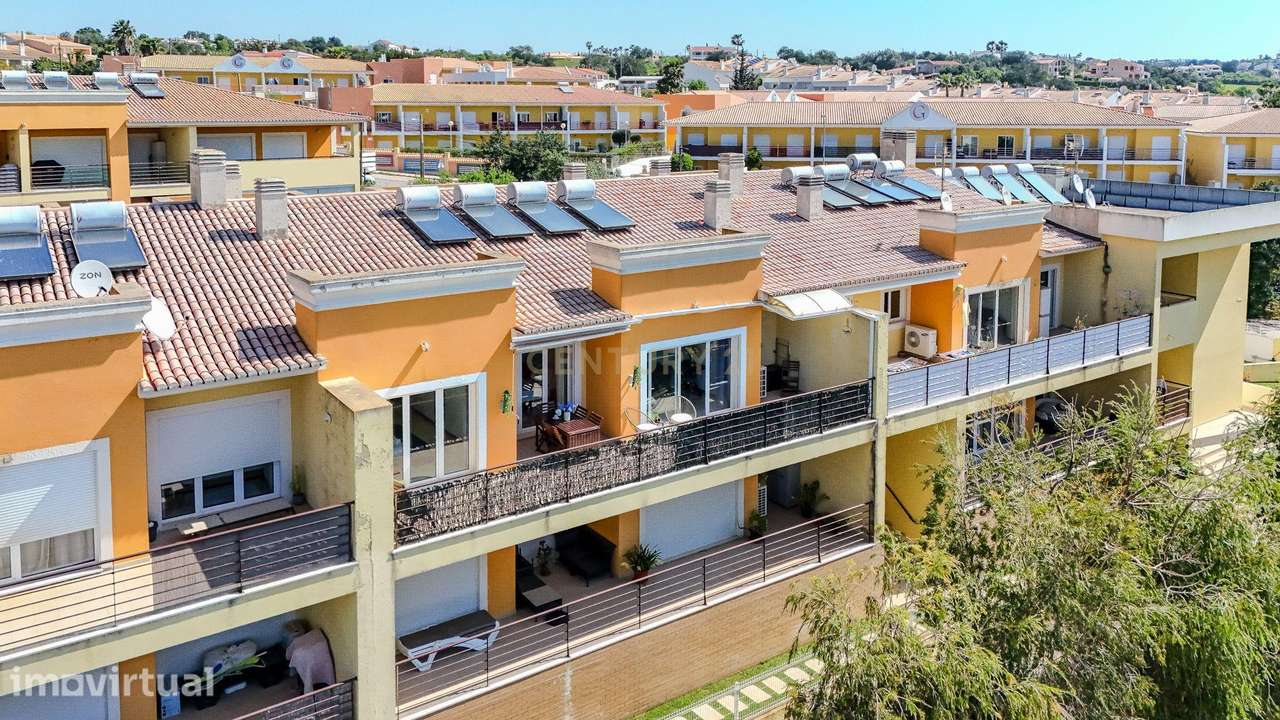 T2 c/ vista mar, piscina e garagem - Grande imagem: 3/47
