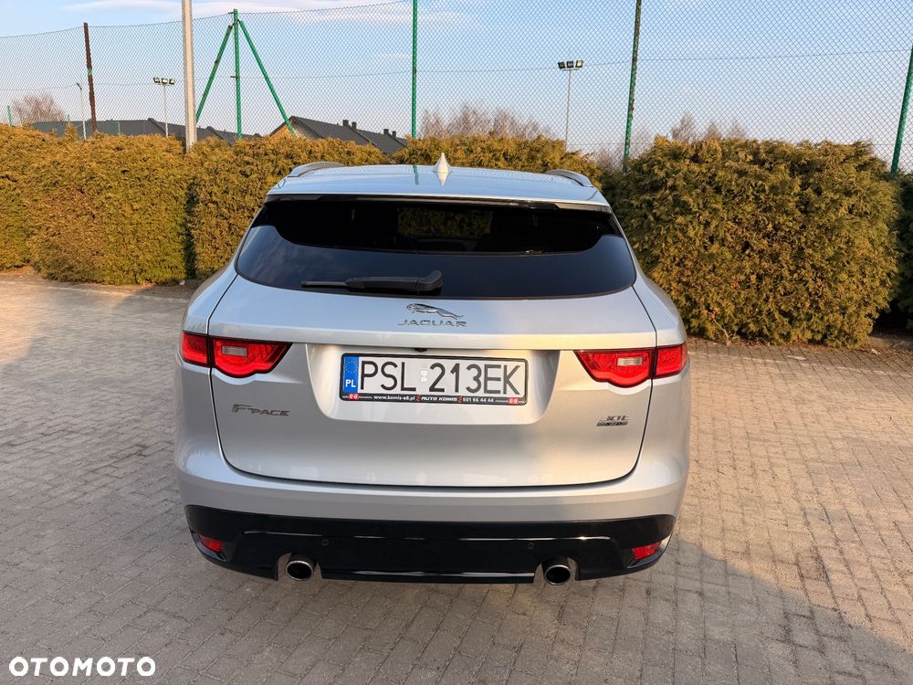 Jaguar F-Pace 30t AWD 300 Sport - 9