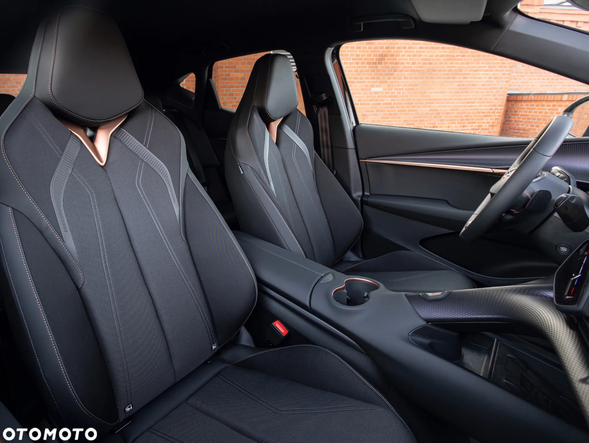 Cupra Tavascan - 12