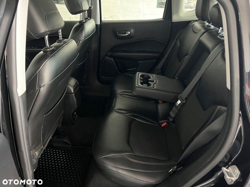 Jeep Compass - 18