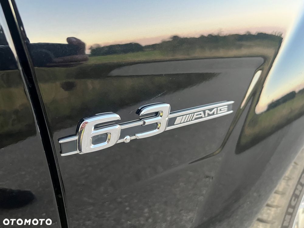 Mercedes-Benz Klasa C 63 AMG T 7G-TRONIC - 26